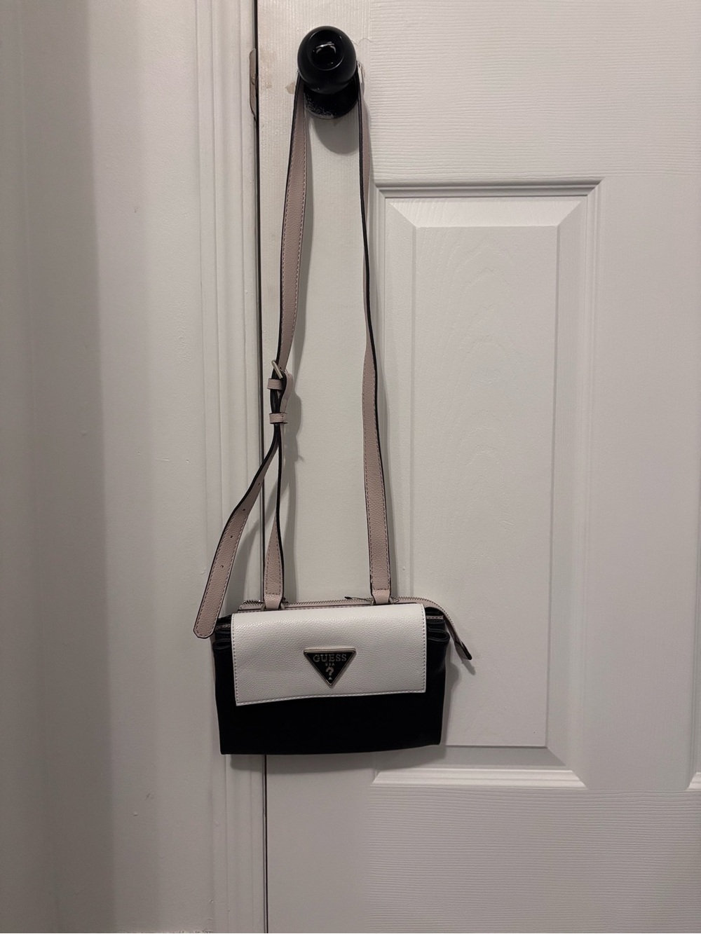 GUESS Black and White Crossbody with cream Strap Accents